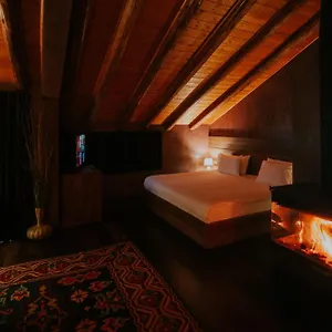 Hotel Dim's